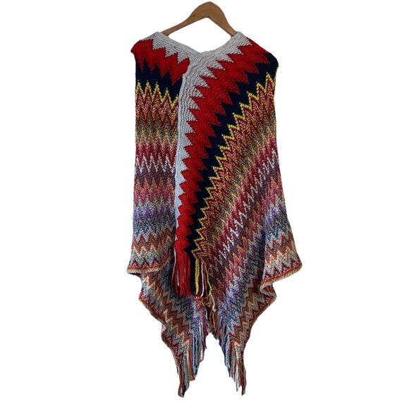 Permanent Woman's Knit Zigzag Poncho One Size Fringe Boho Retro Hippie Scandi - Picture 4 of 4